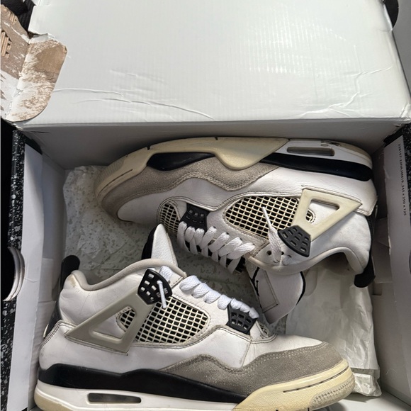 Air Jordan 4 Retro 'Military Black' sz 8.5